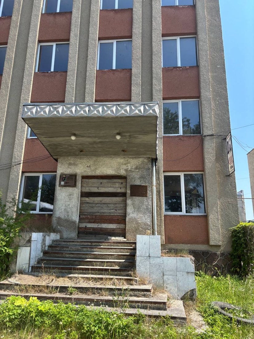 Головний вхід